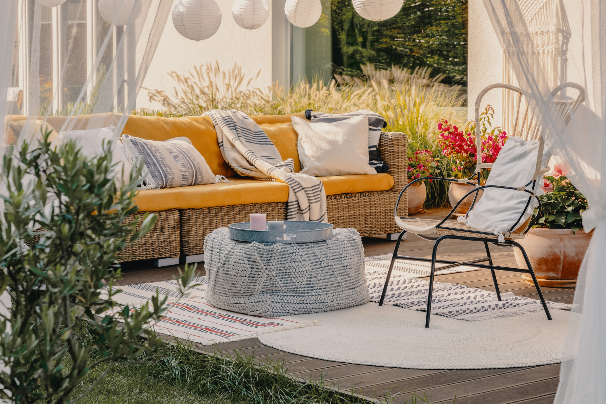 Incredible Outdoor Furnishings You Can Craft at Home